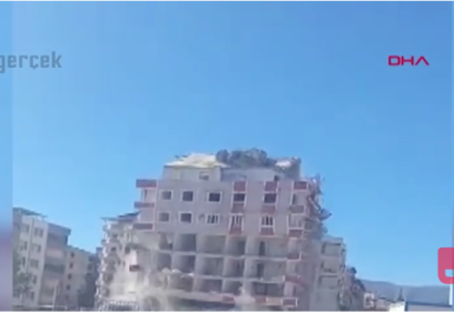 Antep’te ağır hasarlı 7 katlı bina, yıkım sırasında çöktü