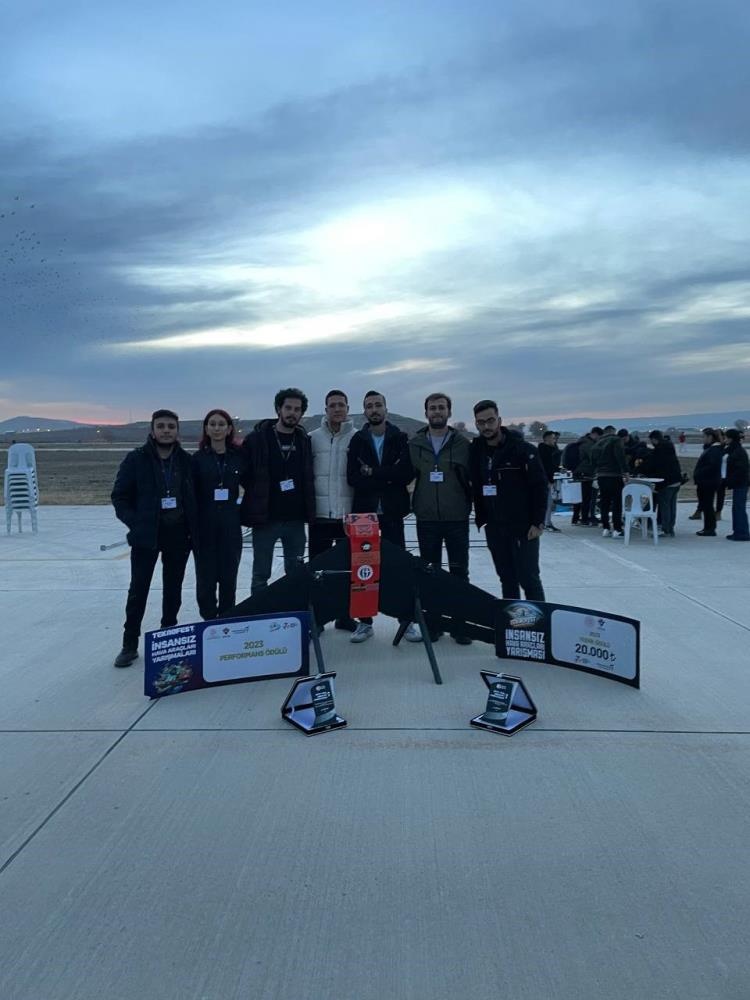 Vegatron Takımı, ODTÜ METU VTOL'23 yarışmasında 2 ödül kazandı