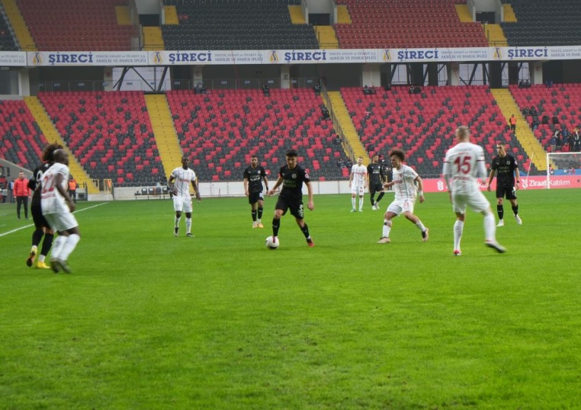 Gaziantep FK- 2-1 galibiyetle bir üst tura yükseldi