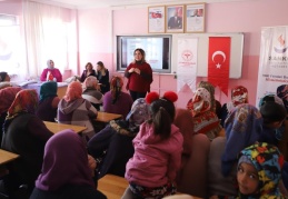 Bilinçli anne eğitimine katkı