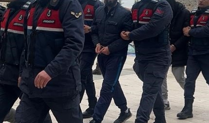 "Kafes-17 Operasyonu” ile suç çetesi çökertildi
