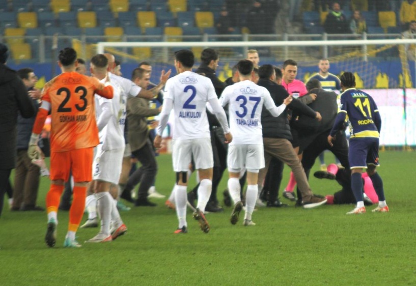 Gaziantep FK, Halil Umut Meler’e saldırıyı kınadı