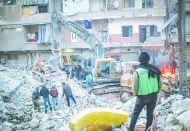 "Depremin yaşandığı şehirlerdeki bina yıkımları çocukların yaşam hakkını riske atıyor"