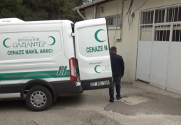 Karşıdan karşıya geçerken trafik canavarı kurbanı oldu