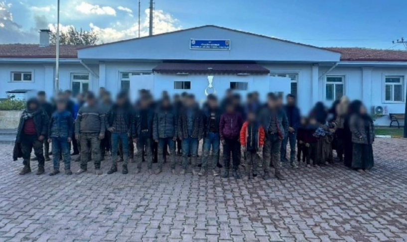 10 göçmen kaçakçılığı organizatörü gözaltına alındı