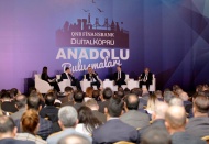 Başta rüzgâr ve güneş enerjisi olmak üzere yeşil enerjiye odaklanıyoruz