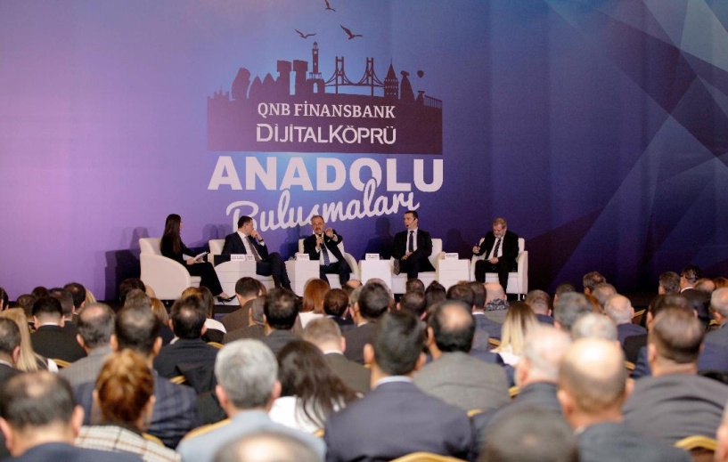 Başta rüzgâr ve güneş enerjisi olmak üzere yeşil enerjiye odaklanıyoruz