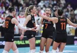 Kulüpler Dünya Şampiyonası'nda Eczacıbaşı finale yükseldi