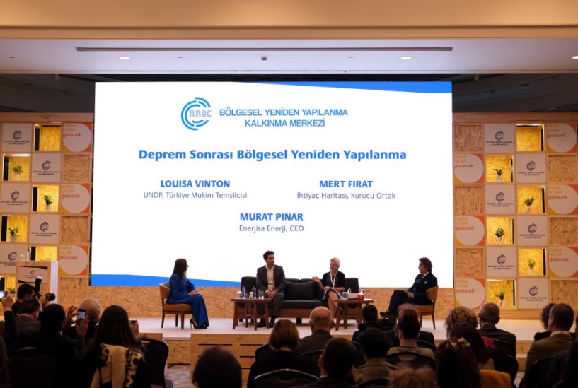 İşleri ve geçim kaynaklarını geri kazandırmak için de sorumluluk alıyoruz