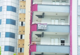 Konut satışları dibi gördü