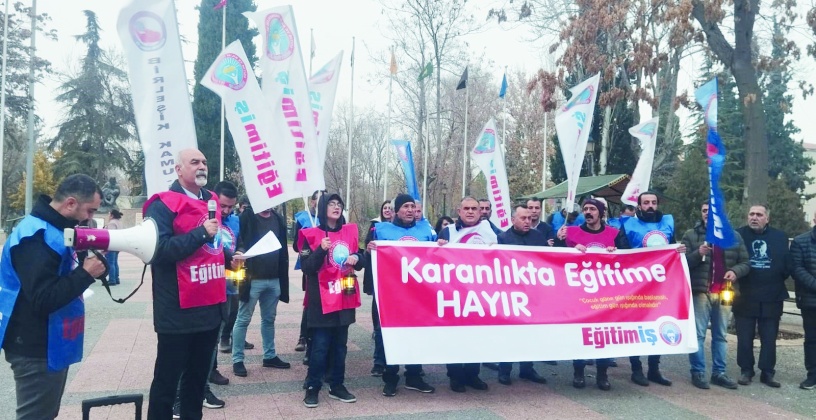 AKP iktidarı, ülkeyi karanlığa mahkum etti