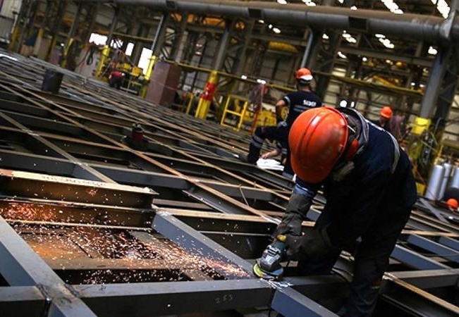 İlkokul mezunu ile üniversite mezunu arasındaki ücret makası daraldı