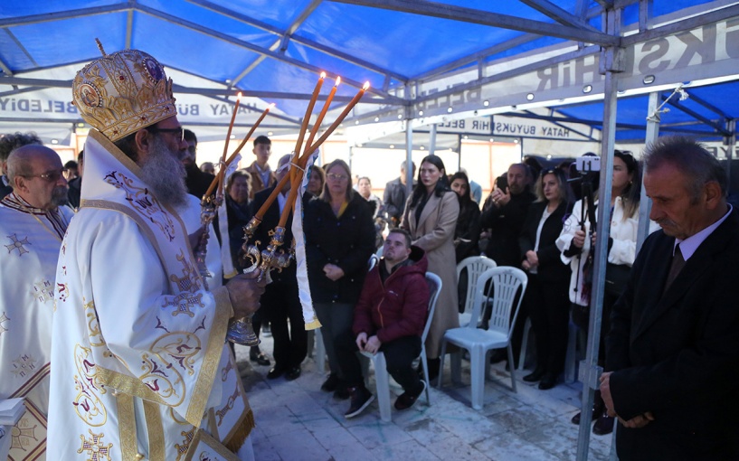 Deprem sonrası Antakya'da ilk Noel: "Geçmişte buradaydık, yarın da burada olacağız"