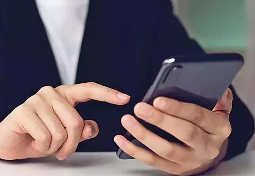 Mobil telefonda ÖTV yüzde 53.8 artırıldı