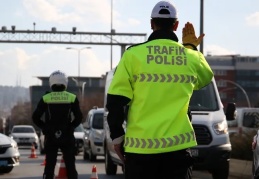 Alkollü araç kullanana 6.440, drift atana 32.234 lira ceza verilecek