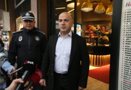 İşyeri girişinde etiket bulundurma uyarısı yapılıyor