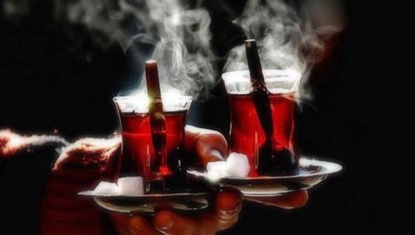 'Sıcak çay, sindirim sistemindeki bariyeri yok ediyor'