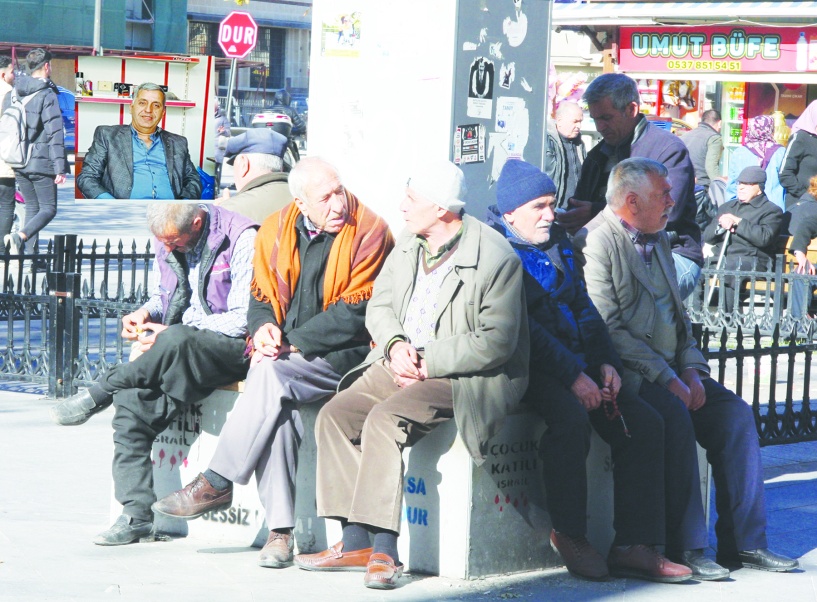İnsanca yaşayacak bir ücret talep ediyoruz