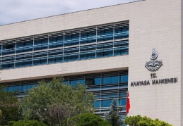 AYM’den, ifade ve basın özgürlüğünü koruma kararı