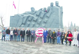 Sorunlarımızı konuşarak tartışarak birlikte çözelim