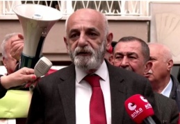 Aklımızla dalga geçmeye başladılar