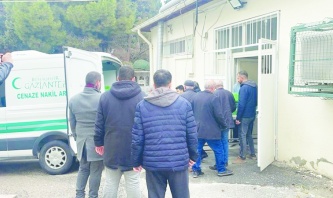 İki çocuk annesi karısını tabanca ile öldürdü