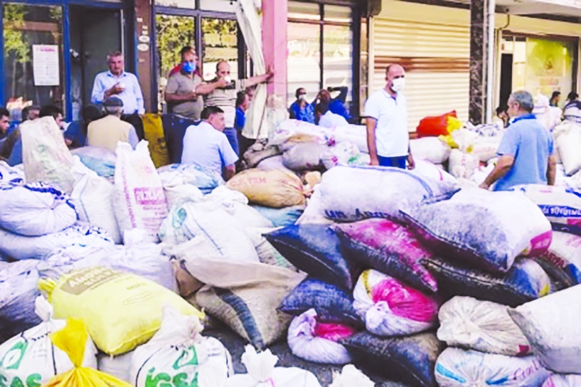 Birçok esnaf sattığı fıstığın parasını alamayınca batıyor