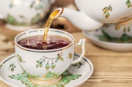 Çay içmek yaşlılığı yavaşlatıyor