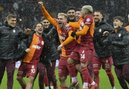 Galatasaray'dan Gaziantep FK maçı sonrası "direk" paylaşımı