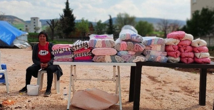 Halkın çaresizliği seçim malzemesi yapıldı