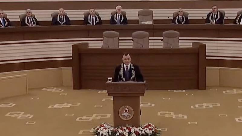 Görüş farklılıkları gerekçesiyle AYM kararlarına uyulmamasının hiçbir anayasal zemini yoktur