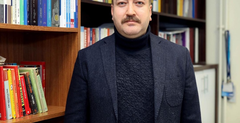 Doç. Dr. Mehmet Akif Destek, en iyi ekonomistler arasında 54. sırada