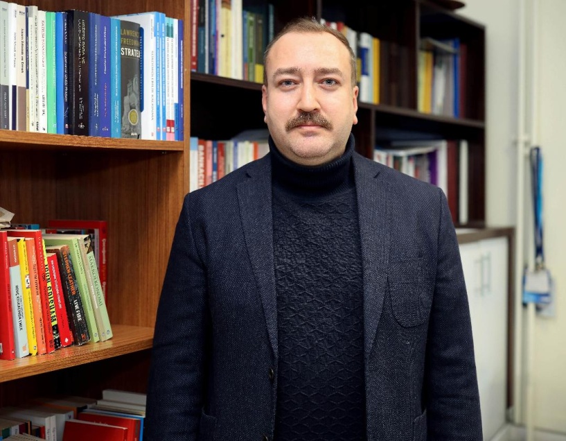 Doç. Dr. Mehmet Akif Destek, en iyi ekonomistler arasında 54. sırada