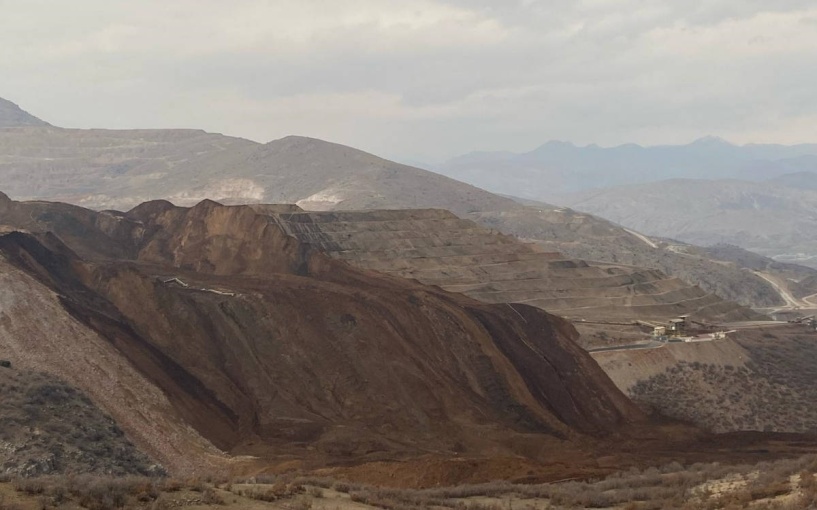 Erzincan İliç’te altın maden sahası çöktü, en az dokuz işçi toprak altında