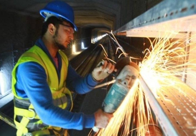 Ücretli çalışan sayısı üç ayda 367 bin 305 kişi azaldı