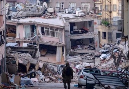 Dünyada her yıl 500 bin deprem oluyor