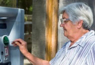 Emekli bayram ikramiyesi resmi enflasyon kadar artsaydı en az 6 bin 163 TL. olmalıydı