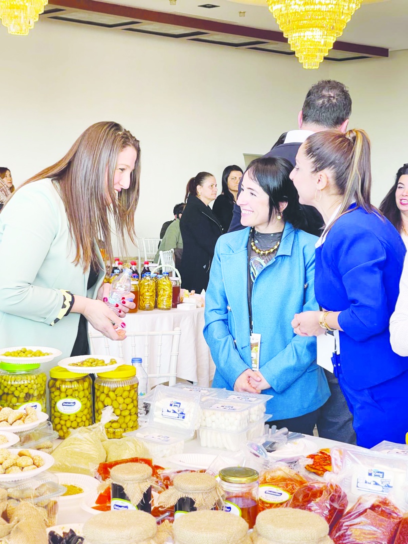 Antep ve Hatay’da, depremden etkilenen üreticiler potansiyel alıcılarla biraraya geldi