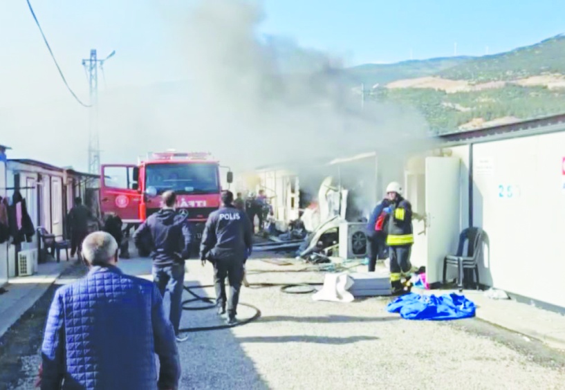 Yüzbinlerce vatandaş konteyner kentlerde yaşama tutunmaya çalışıyor