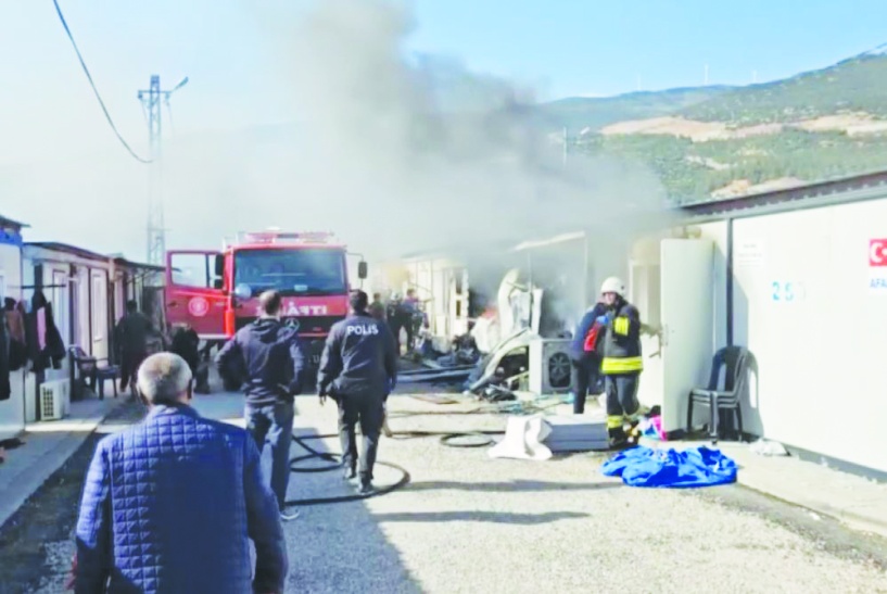 Yüzbinlerce vatandaş konteyner kentlerde yaşama tutunmaya çalışıyor