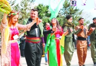 Newroz kutlamasında yüzbinler halaya durdu