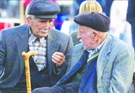 Yaşlı nüfus artıyor, sağlık hizmetleri iyileştirilmeli