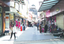 Esnaf kepenk kapatmaya devam ediyor