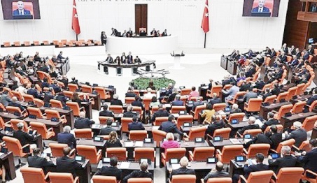 Vekiller yes-no öğrenmek diye bizim cebimizden kursa gidecek