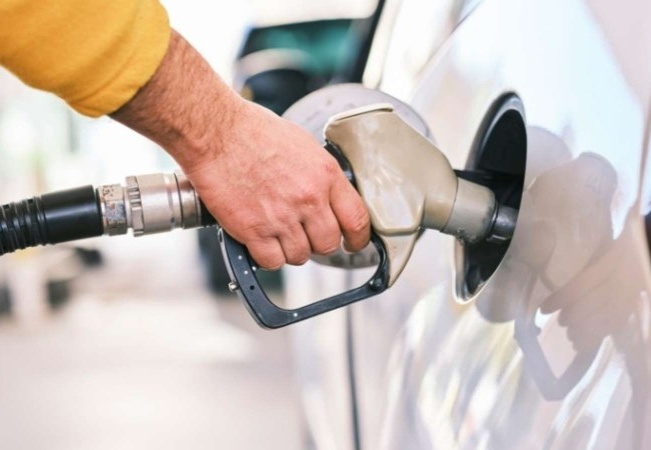 Akaryakıta çifte zam