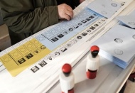 Oy verme işlemi sürüyor