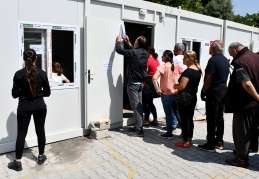 Konteynerlerde sandıklar kuruldu