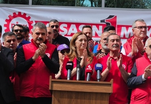 DİSK'ten '1 Mayıs' kararı: 'Yüzümüzü Taksim'e dönüyoruz'