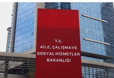 Bu nasıl tasarrufsa!!! Aile ve Sosyal Hizmetler Bakanlığı, 23 araç kiralayıp, 29 milyon lira ödedi