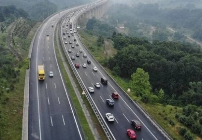 Kamyon, tanker ve çekiciler, pazar günü trafiğe çıkamayacak